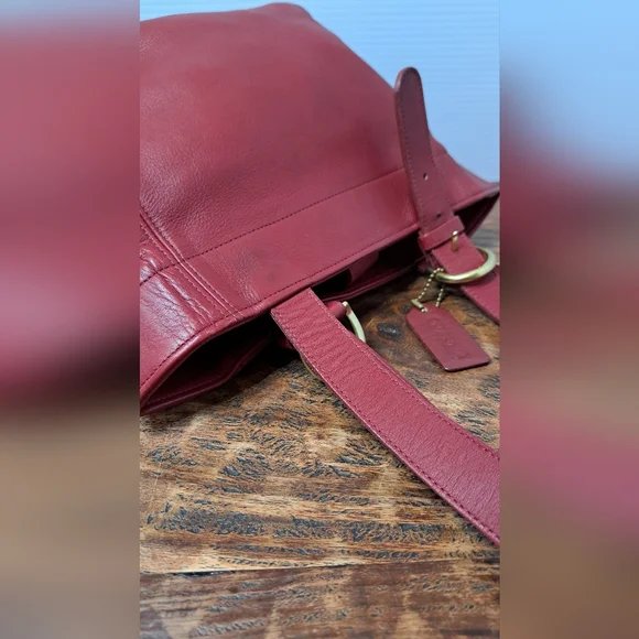 Vintage Coach 4157 Red Leather Waverly Soho Shoulder Buckle Bag